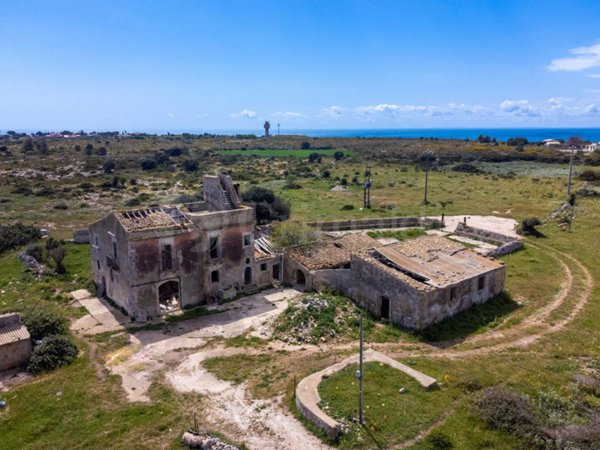 casa indipendente in vendita a Siracusa in zona Isola / Plemmirio