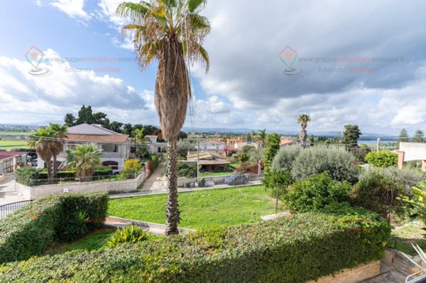 appartamento in vendita a Siracusa in zona Isola / Plemmirio