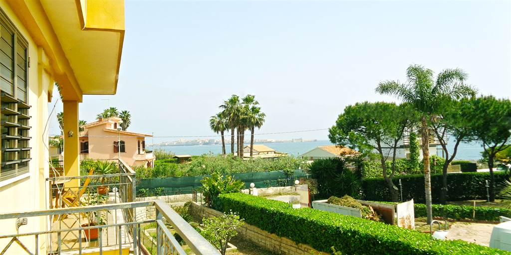 appartamento in vendita a Siracusa in zona Isola / Plemmirio
