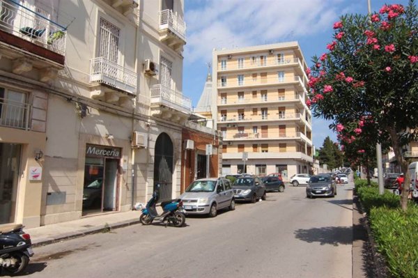 ufficio in vendita a Siracusa in zona Centro Città