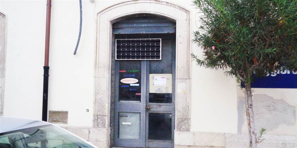 negozio in vendita a Siracusa in zona Centro Città