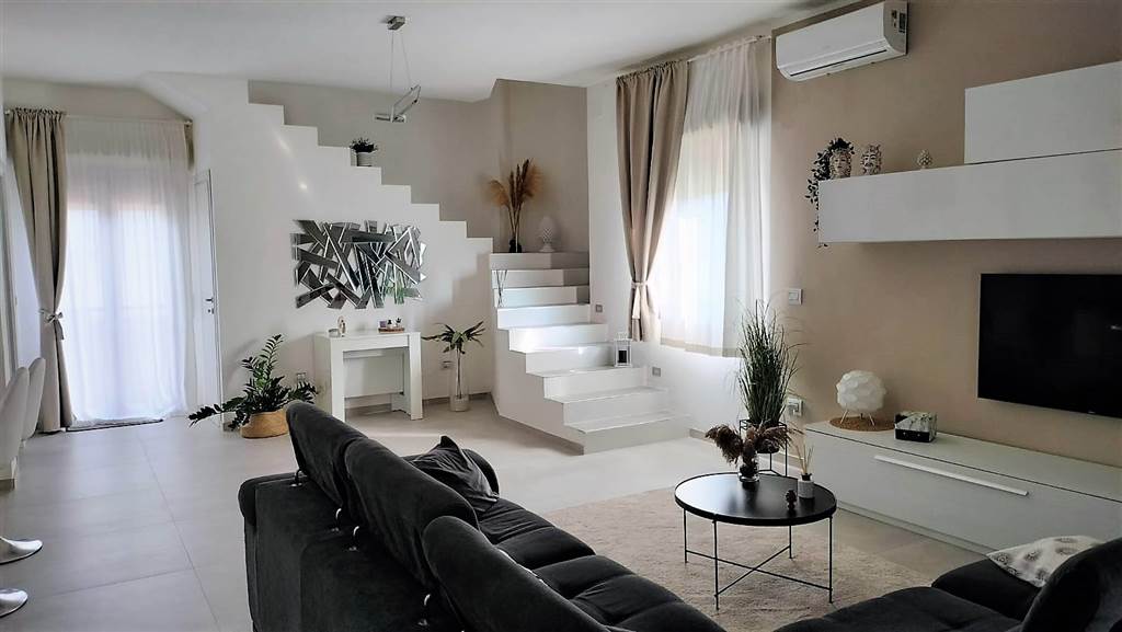 appartamento in vendita a Siracusa in zona Isola / Plemmirio