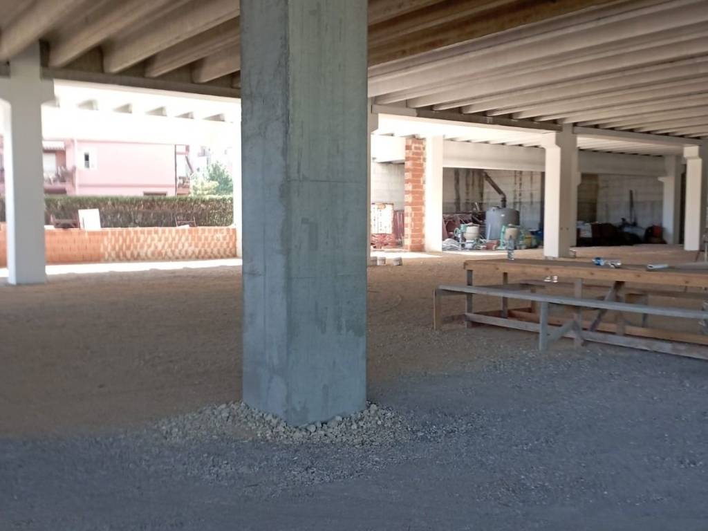 negozio in vendita a Siracusa in zona Grottasanta