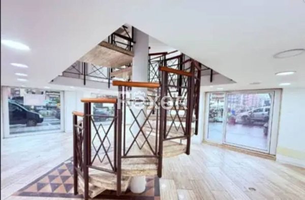 locale commerciale in vendita a Siracusa