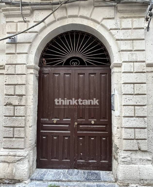appartamento in vendita a Siracusa in zona Isola Ortigia
