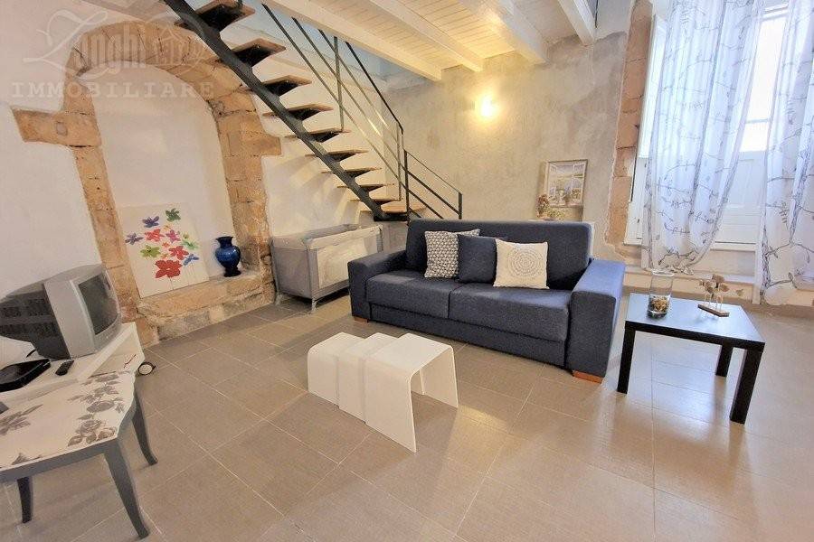 appartamento in vendita a Siracusa in zona Isola Ortigia