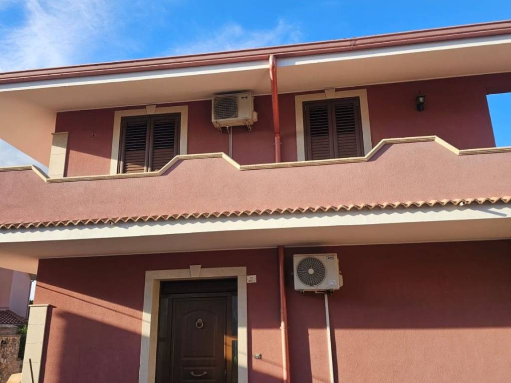 casa indipendente in vendita a Siracusa in zona Epipoli