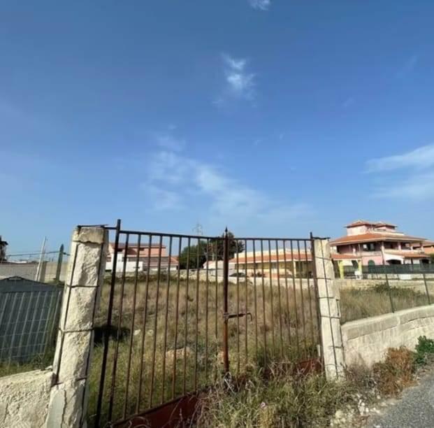 negozio in vendita a Siracusa in zona Epipoli