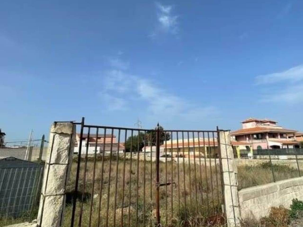 negozio in vendita a Siracusa in zona Epipoli