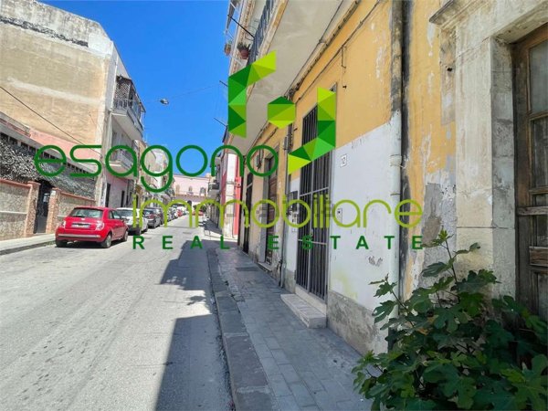 appartamento in vendita a Siracusa in zona Borgata