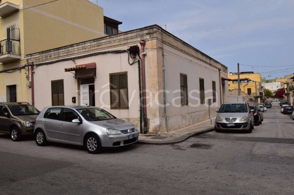 casa indipendente in vendita a Siracusa in zona Borgata