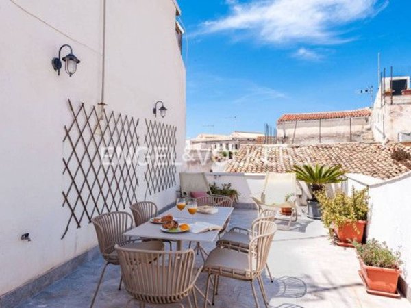 appartamento in vendita a Siracusa in zona Isola Ortigia