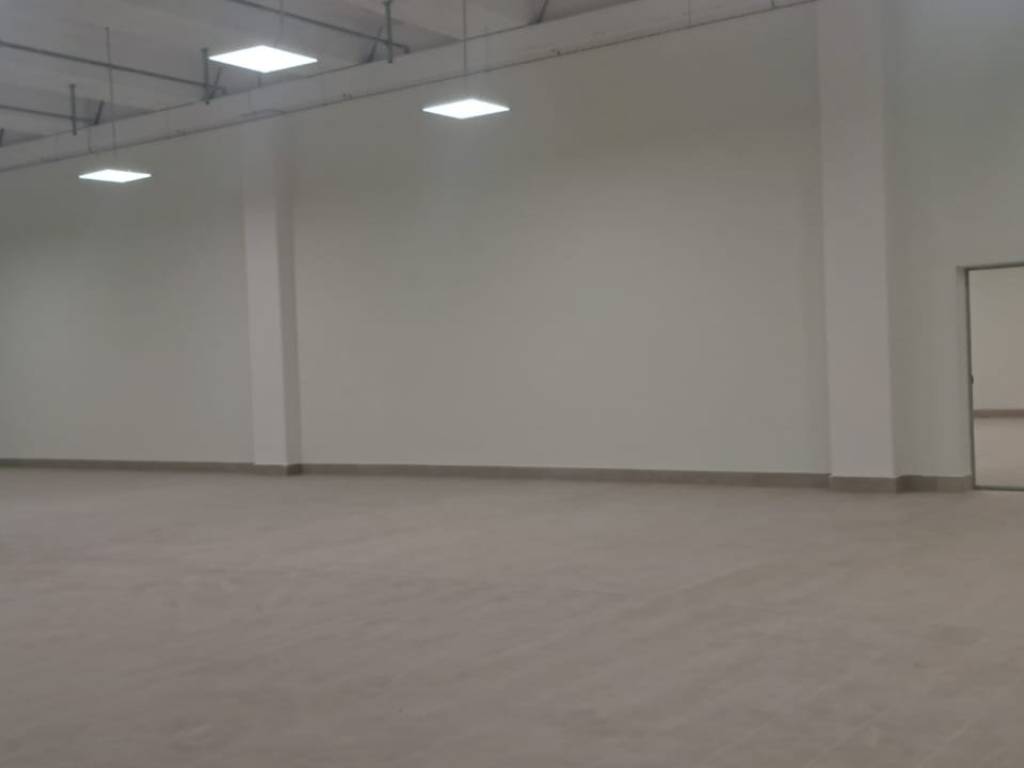 negozio in vendita a Siracusa in zona Grottasanta