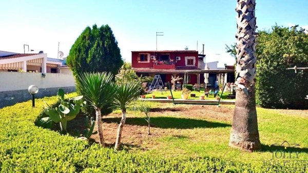 casa indipendente in vendita a Siracusa in zona Centro Città