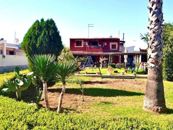 casa indipendente in vendita a Siracusa in zona Centro Città