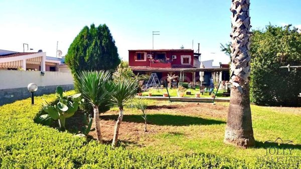 casa indipendente in vendita a Siracusa in zona Centro Città