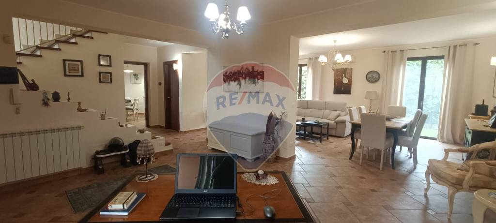 casa indipendente in vendita a Siracusa in zona Belvedere