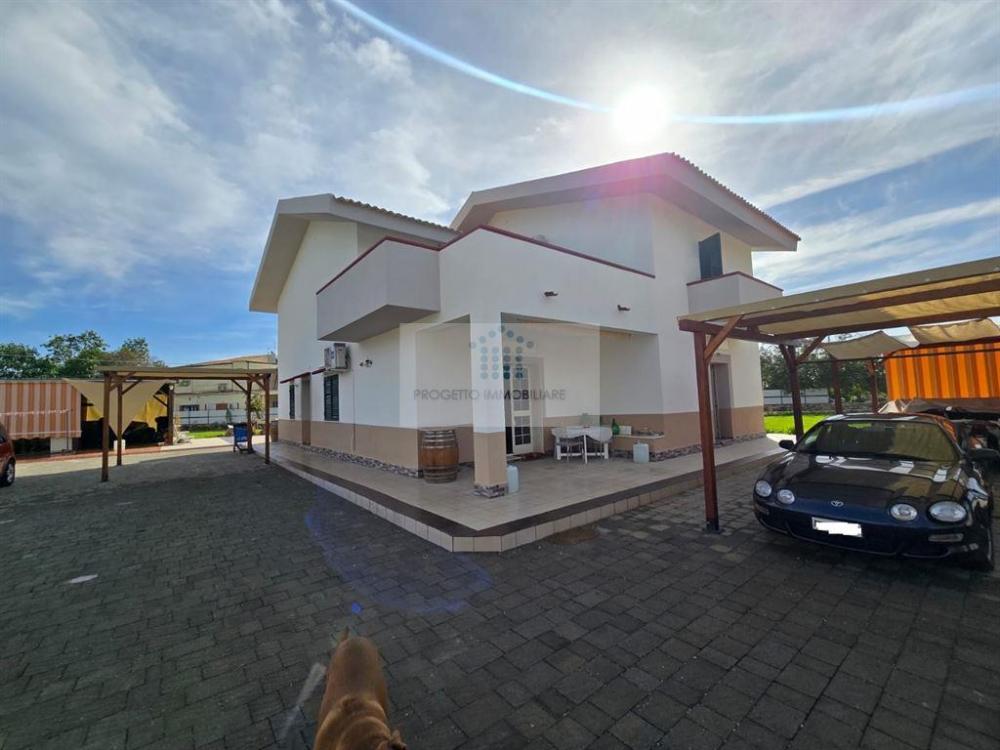 casa indipendente in vendita a Siracusa in zona Isola / Plemmirio