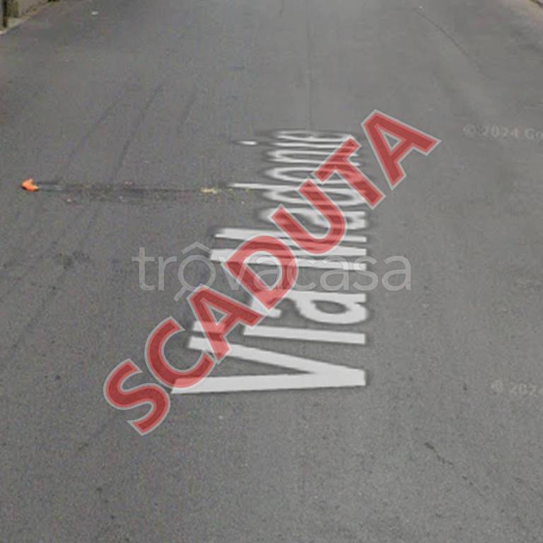 locale di sgombero in vendita a Siracusa in zona Epipoli