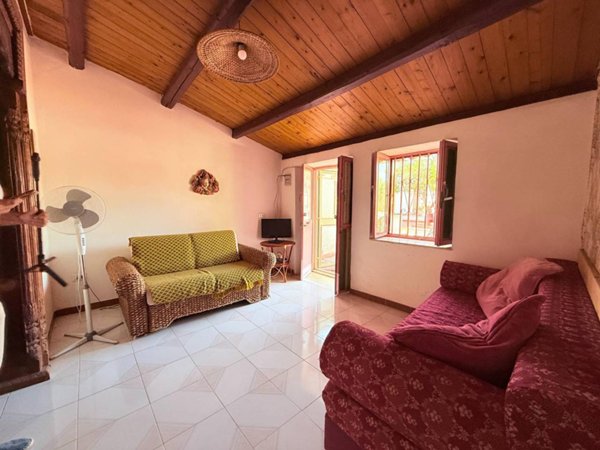 casa indipendente in vendita a Siracusa in zona Arenella