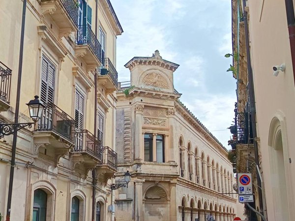 appartamento in vendita a Siracusa in zona Isola Ortigia