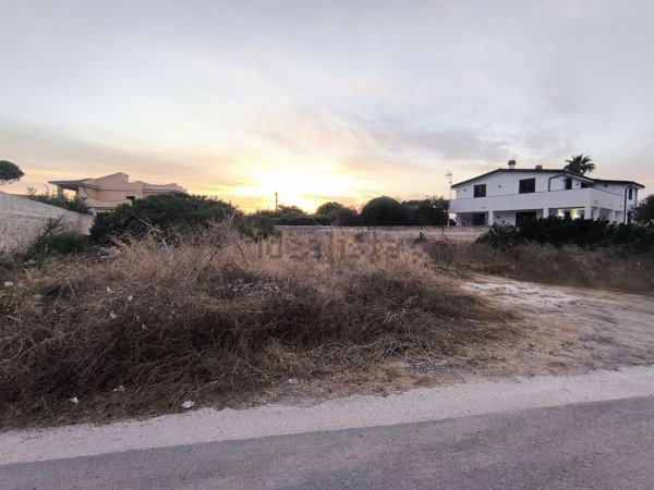terreno edificabile in vendita a Siracusa in zona Isola / Plemmirio
