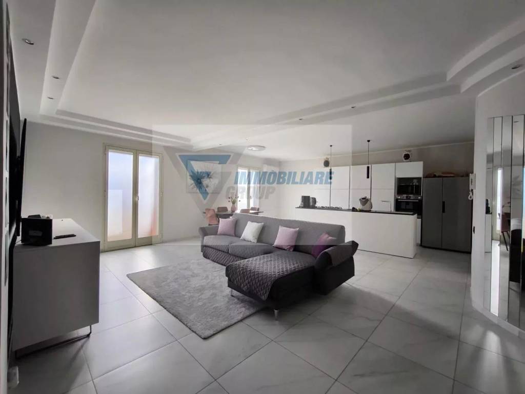 appartamento in vendita a Siracusa in zona Belvedere