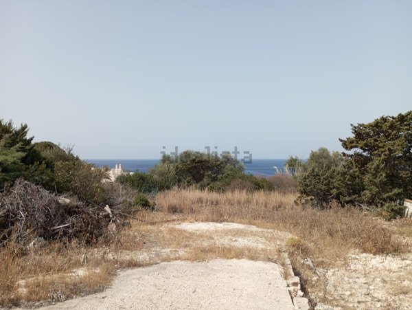 terreno edificabile in vendita a Siracusa in zona Isola / Plemmirio