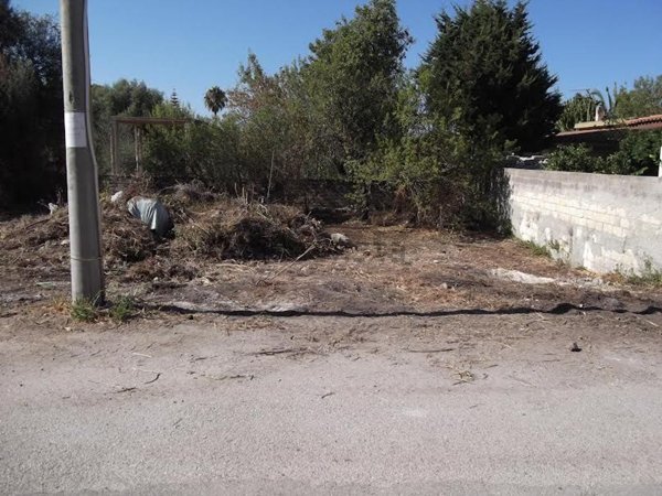 terreno edificabile in vendita a Siracusa in zona Epipoli