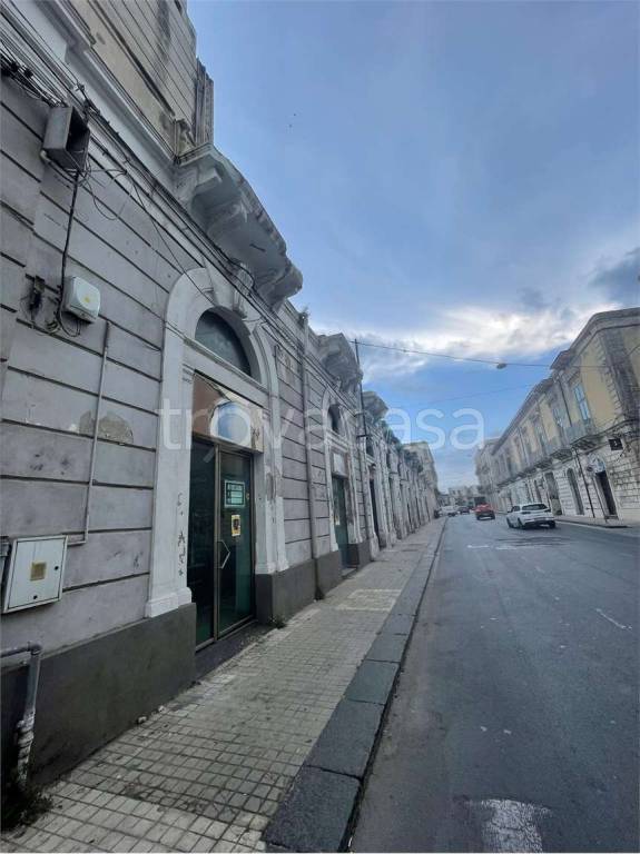 negozio in vendita a Siracusa in zona Centro Città