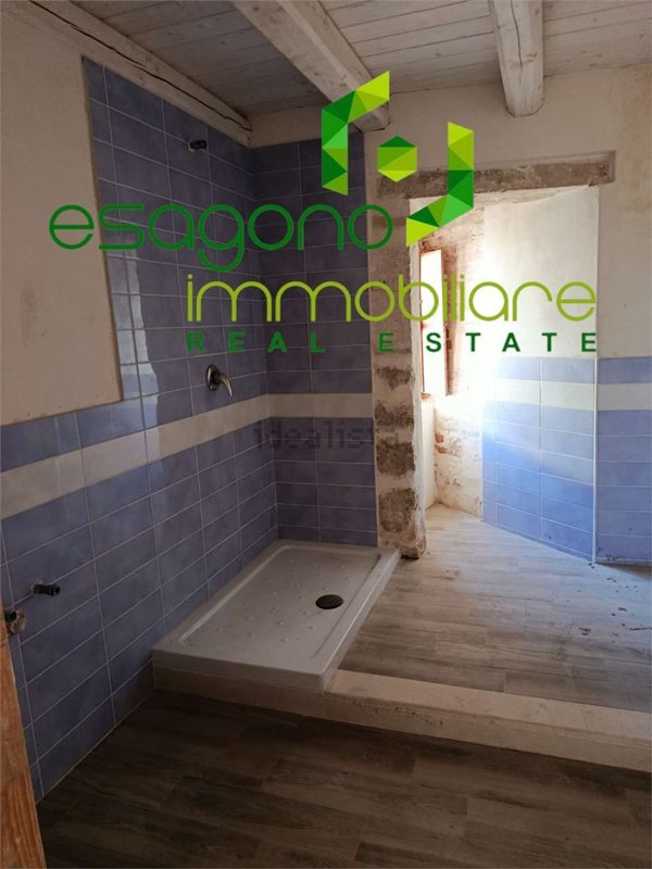 casa semindipendente in vendita a Siracusa in zona Isola Ortigia