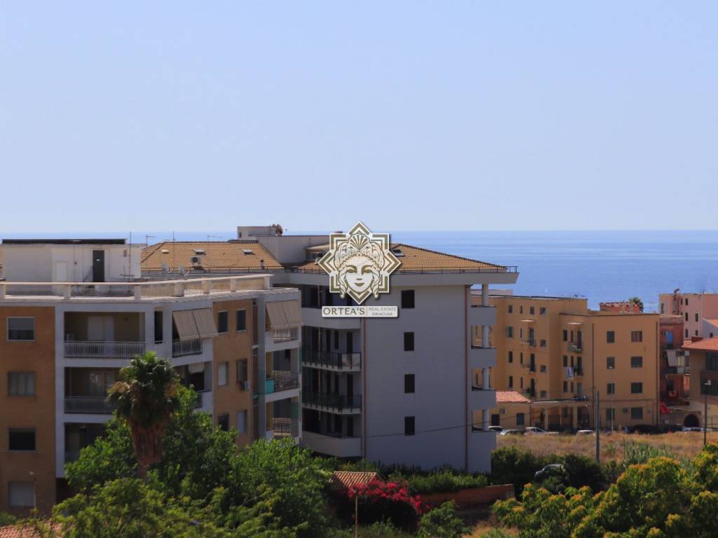 appartamento in vendita a Siracusa in zona Borgata