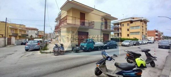 locale commerciale in vendita a Siracusa