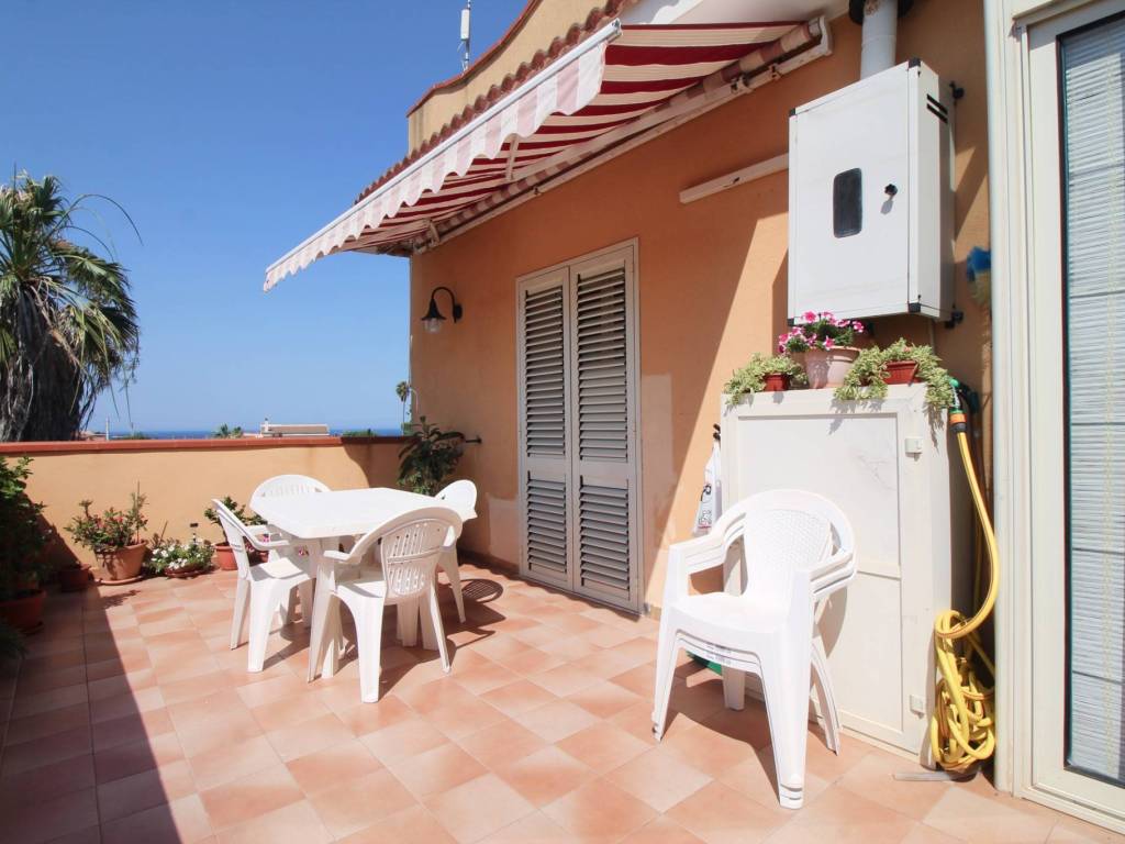 casa indipendente in vendita a Siracusa in zona Isola / Plemmirio