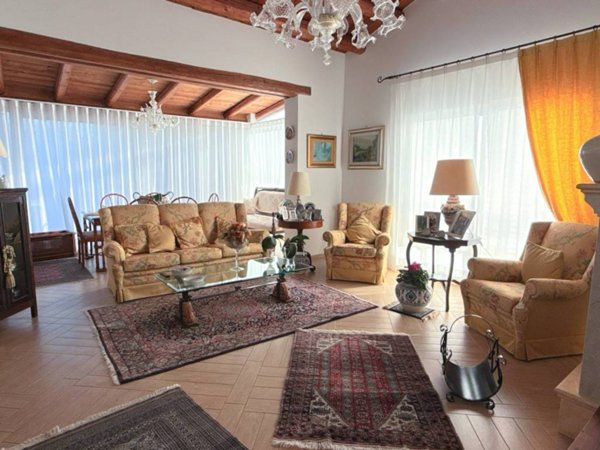 casa indipendente in vendita a Siracusa in zona Isola / Plemmirio