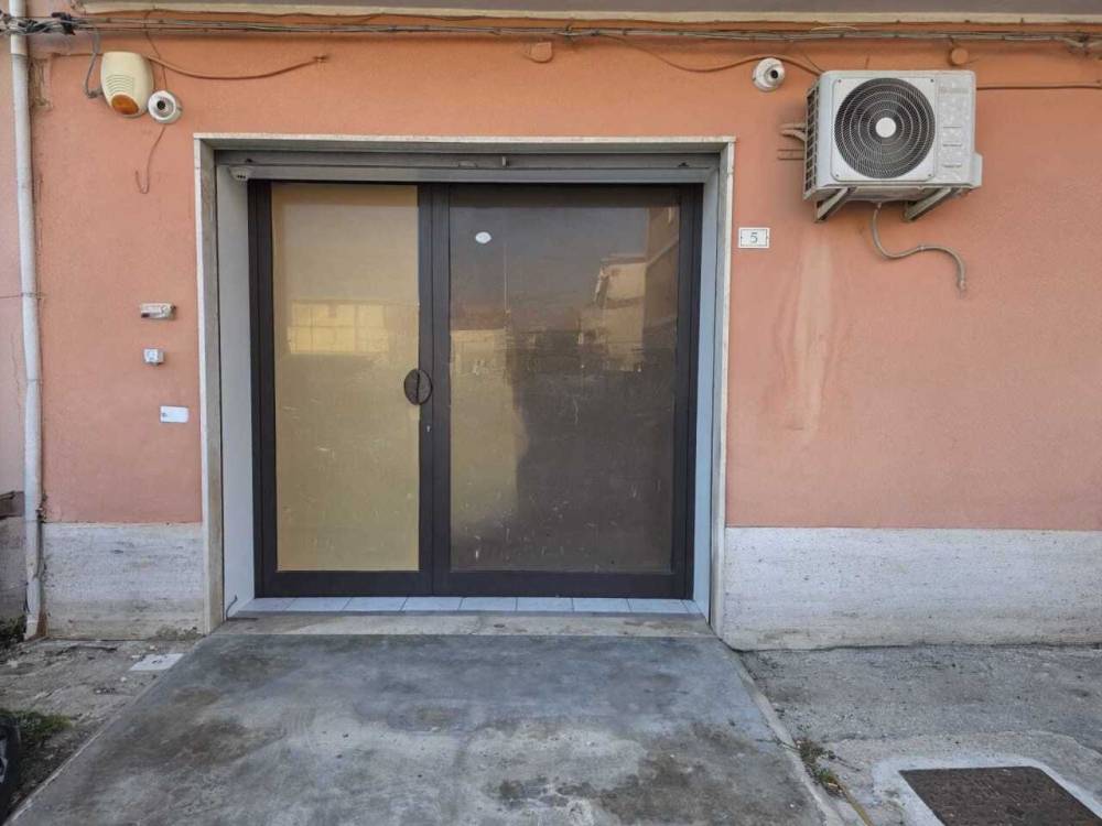 locale commerciale in vendita a Siracusa