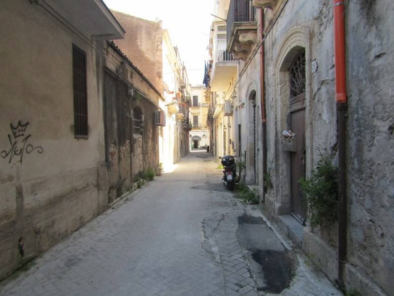 locale commerciale in vendita a Siracusa in zona Centro Città