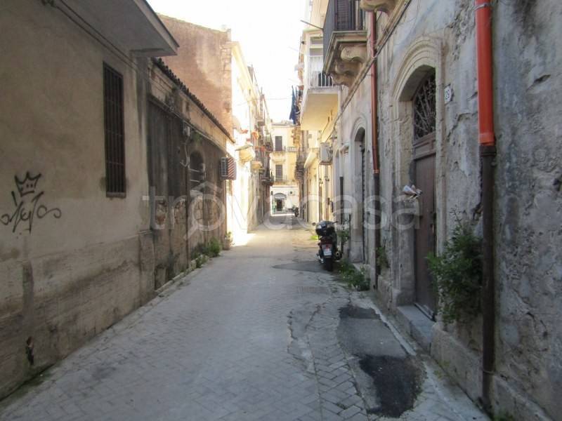 locale commerciale in vendita a Siracusa