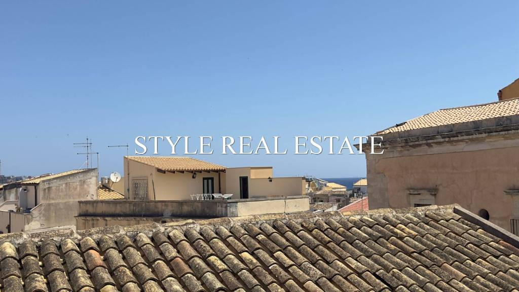 appartamento in vendita a Siracusa in zona Isola Ortigia