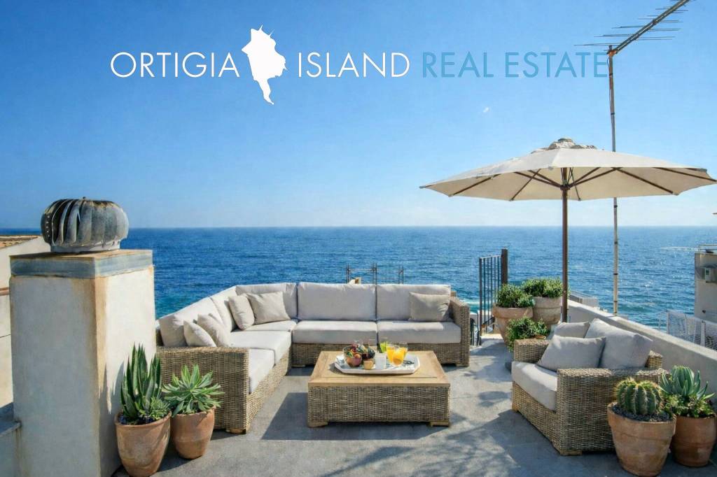 casa indipendente in vendita a Siracusa in zona Borgata