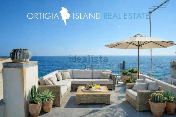casa indipendente in vendita a Siracusa in zona Centro Città