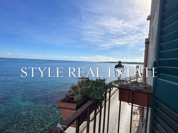 appartamento in vendita a Siracusa in zona Isola Ortigia