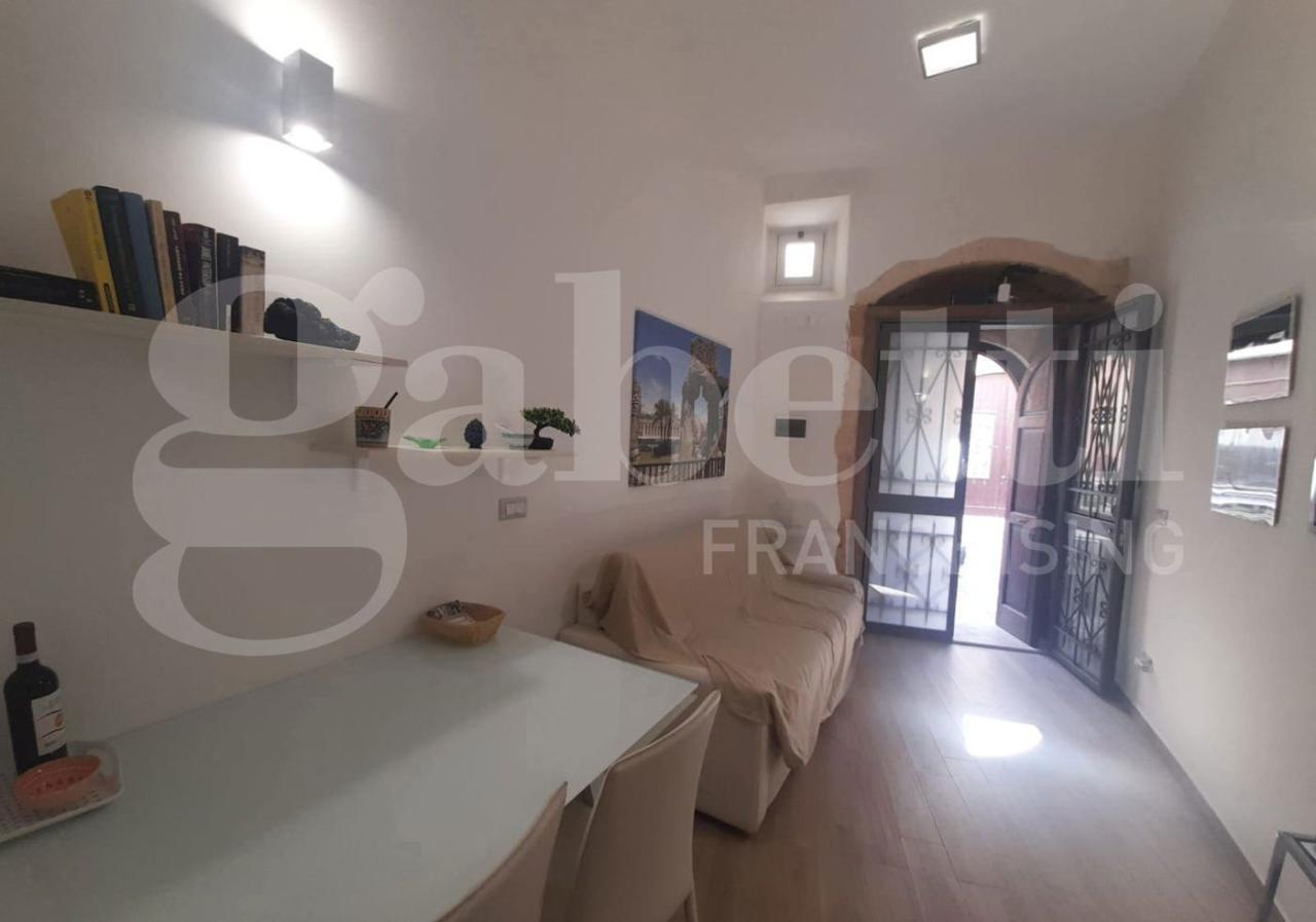 casa indipendente in vendita a Siracusa in zona Isola Ortigia