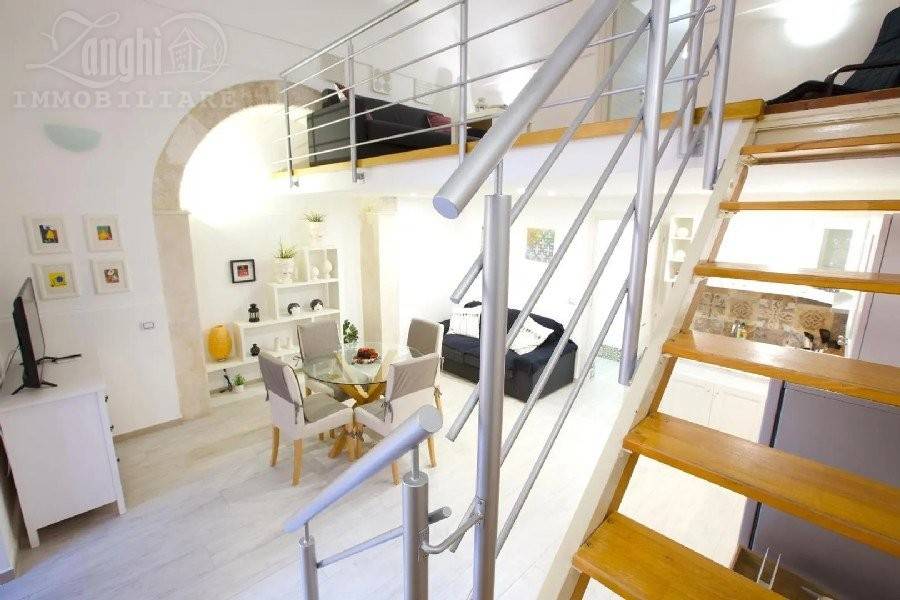 appartamento in vendita a Siracusa in zona Isola Ortigia