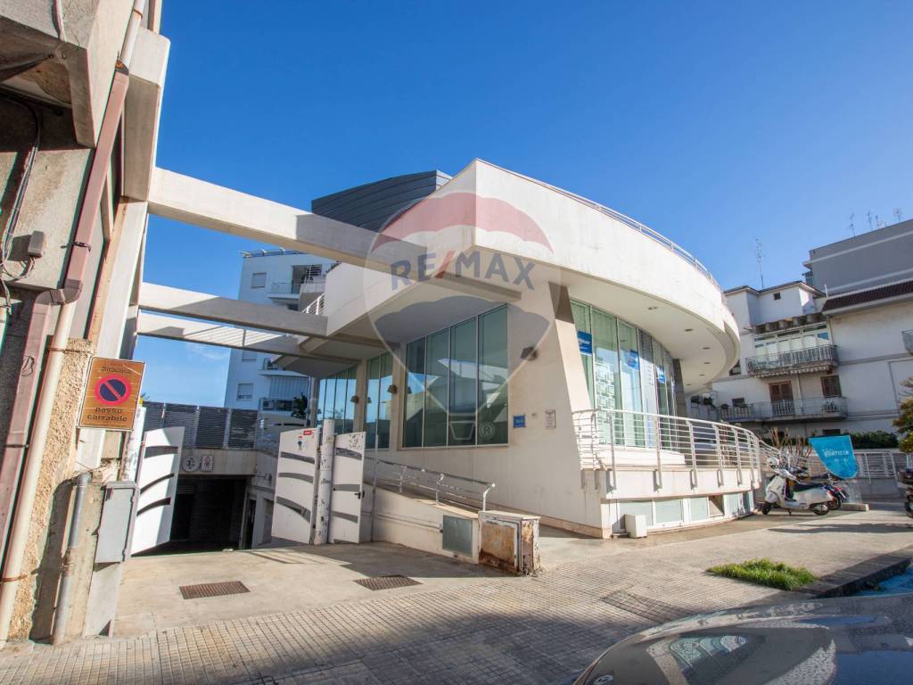 locale commerciale in vendita a Siracusa