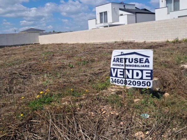 casa indipendente in vendita a Siracusa in zona Epipoli