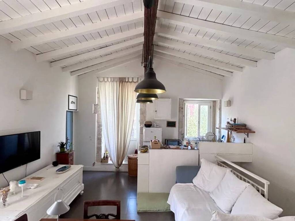 appartamento in vendita a Siracusa in zona Isola Ortigia