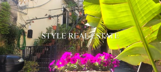 casa semindipendente in vendita a Siracusa in zona Isola Ortigia