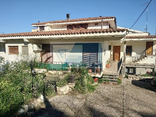 casa indipendente in vendita a Siracusa in zona Belvedere