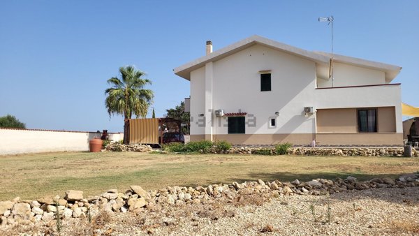 casa indipendente in vendita a Siracusa in zona Isola / Plemmirio